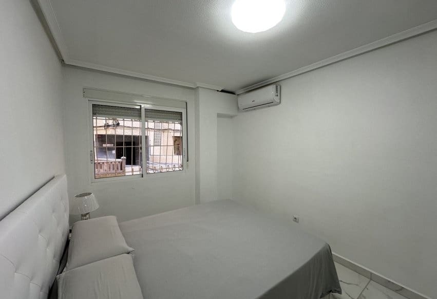 2 sypialnia Apartament przy plaży na sprzedaż w Torrevieja - 184 950 € (Ref: 10153322)