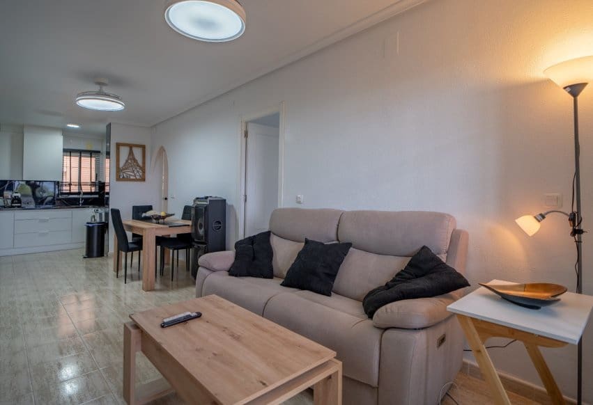 3 bedroom Apartment for sale in Torrevieja with pool - € 154,900 (Ref: 10158797)