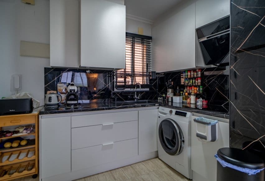 3 bedroom Apartment for sale in Torrevieja with pool - € 154,900 (Ref: 10158797)