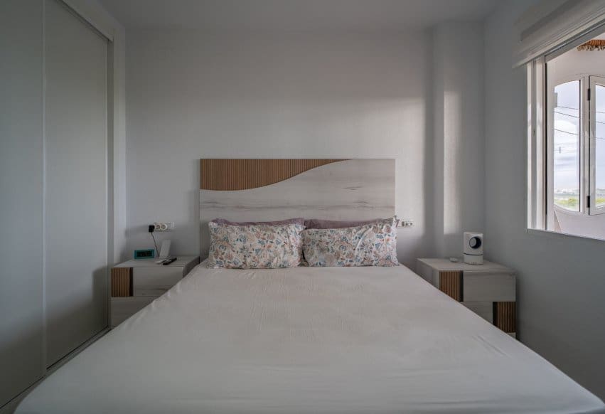 3 bedroom Apartment for sale in Torrevieja with pool - € 154,900 (Ref: 10158797)