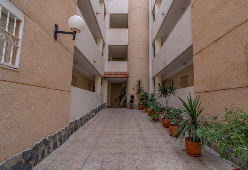 3 bedroom Apartment for sale in Torrevieja with pool - € 154,900 (Ref: 10158797)