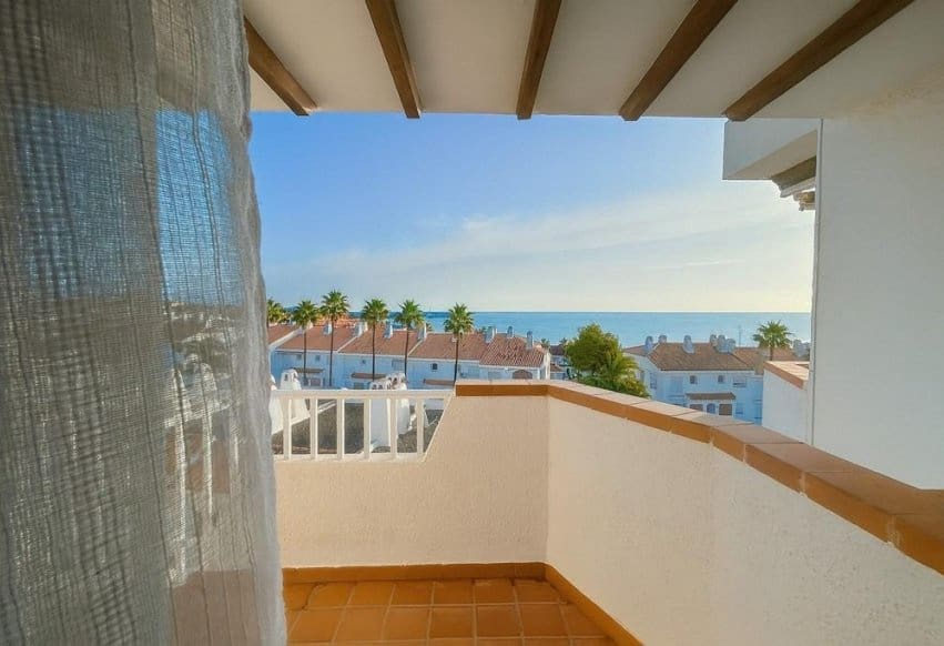Casa de 3 habitaciones en Campoamor en venta con piscina - 359.000 € (Ref: 10167538)