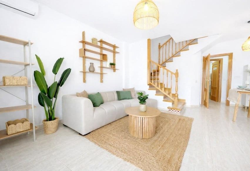 Casa de 3 habitaciones en Campoamor en venta con piscina - 359.000 € (Ref: 10167538)