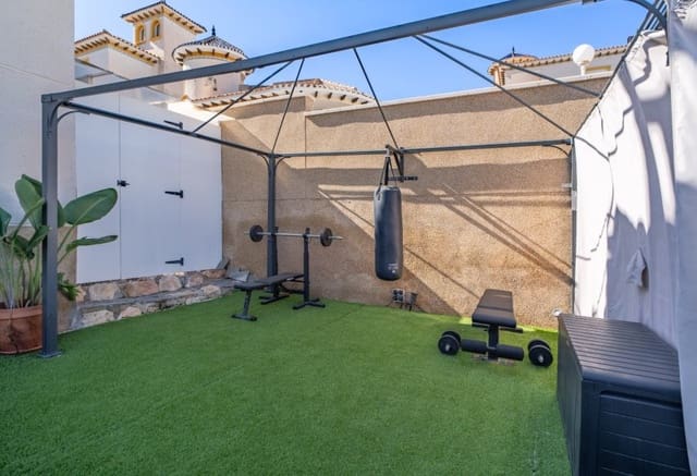 4 soveværelse Byhus til salg i Las Filipinas med swimmingpool garage - € 429.000 (Ref: 10175924)