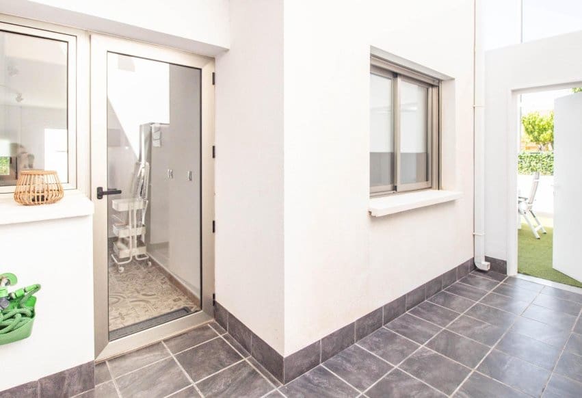 2 soveværelse Bungalow til salg i Torre de la Horadada med swimmingpool - € 293.900 (Ref: 10181982)