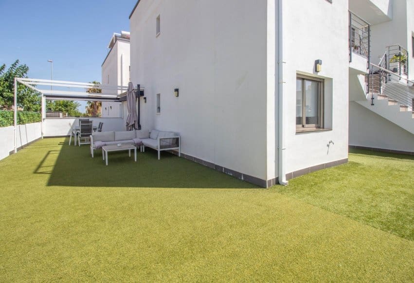 2 soveværelse Bungalow til salg i Torre de la Horadada med swimmingpool - € 293.900 (Ref: 10181982)