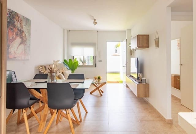 2 soveværelse Bungalow til salg i Torre de la Horadada, Pilar de la Horadada med swimmingpool - € 293.900 (Ref: 10181982)
