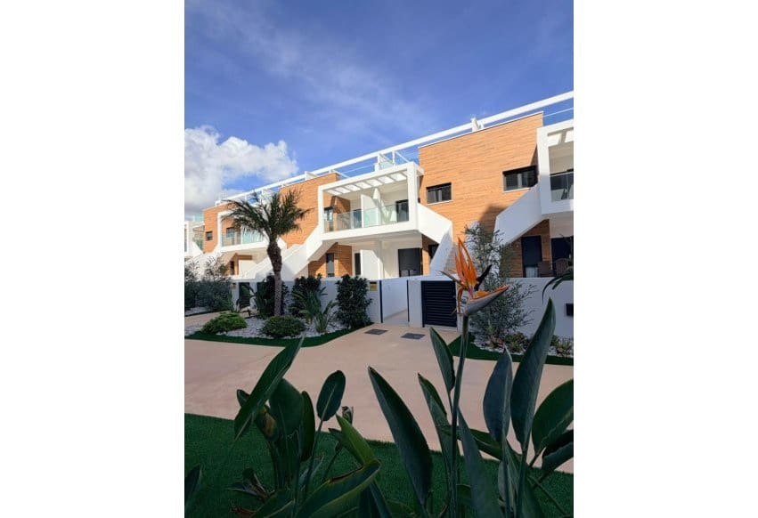 3 bedroom Apartment for sale in Pilar de la Horadada with pool garage - € 325,000 (Ref: 8544115)