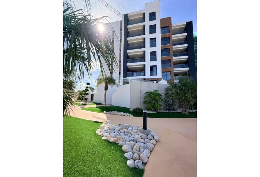 3 bedroom Apartment for sale in Pilar de la Horadada with pool garage - € 325,000 (Ref: 8544115)