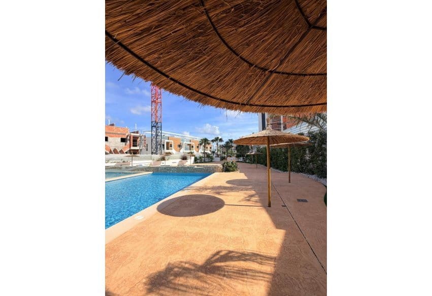 3 bedroom Apartment for sale in Pilar de la Horadada with pool garage - € 325,000 (Ref: 8544115)