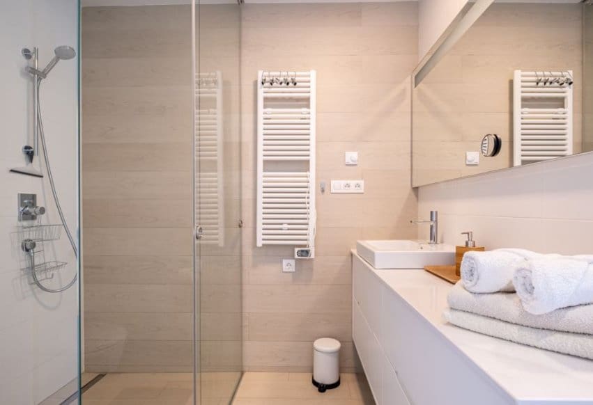 2 sypialnia Penthouse na sprzedaż w Orihuela Costa z basenem garażem - 350 000 € (Ref: 8661572)