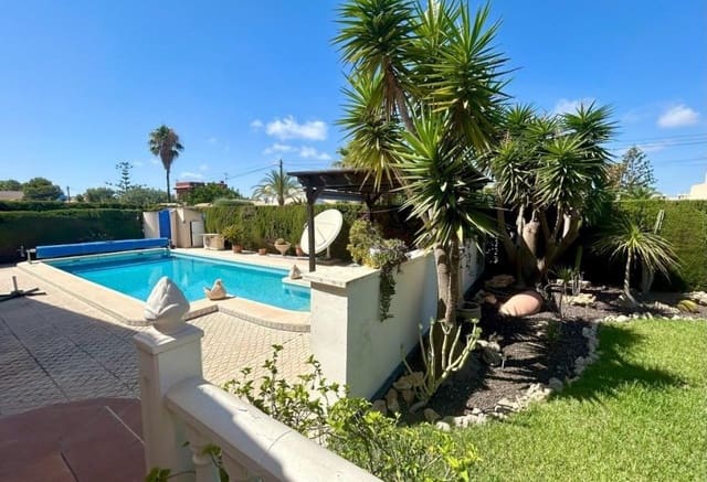 3 bedroom Villa for sale in Cabo Roig, Orihuela with pool - € 790,000 (Ref: 9278609)