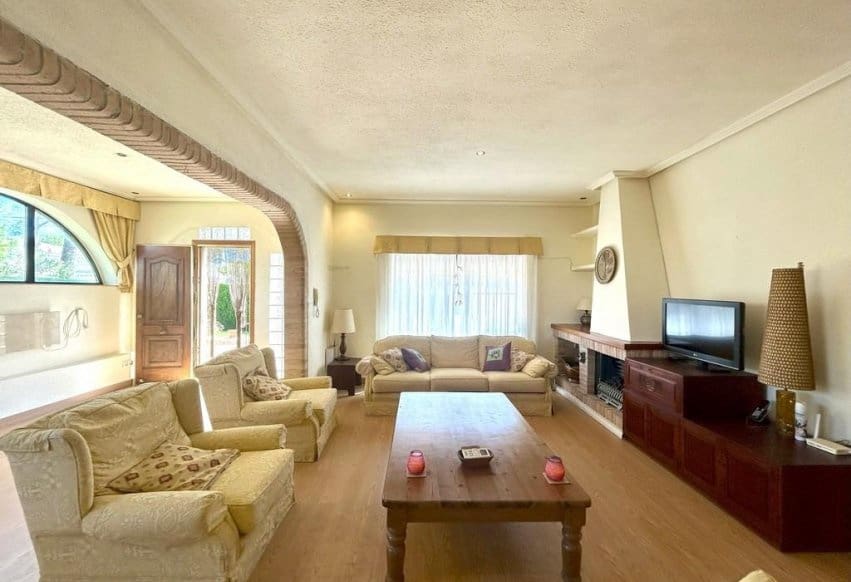 3 sypialnia Willa na sprzedaż w Orihuela Costa z basenem - 790 000 € (Ref: 9278609)