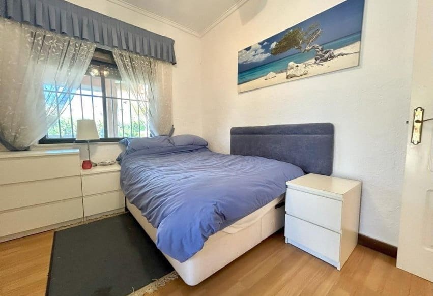 3 sypialnia Willa na sprzedaż w Orihuela Costa z basenem - 790 000 € (Ref: 9278609)