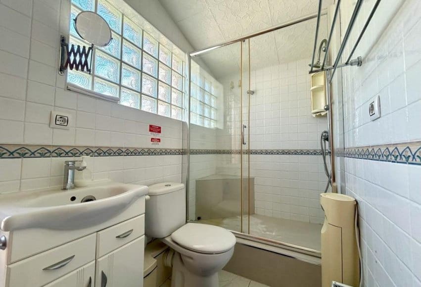 3 sypialnia Willa na sprzedaż w Orihuela Costa z basenem - 790 000 € (Ref: 9278609)