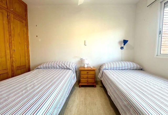 3 sypialnia Dom na sprzedaż w Dehesa de Campoamor, Orihuela z garażem - 355 000 € (Ref: 9278610)