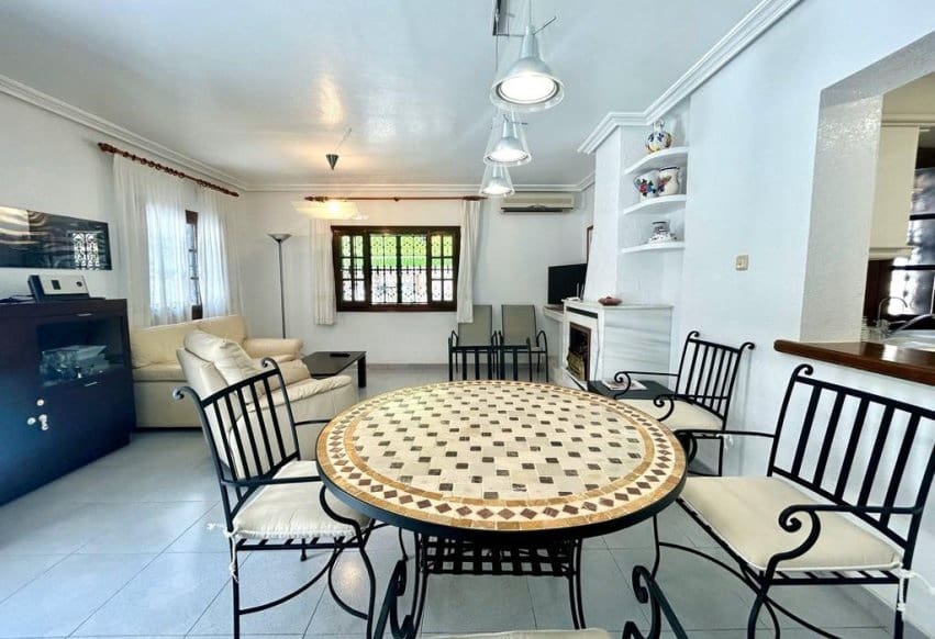 4 soverom Villa til salgs i La Zenia med svømmebasseng - € 585 000 (Ref: 9278612)