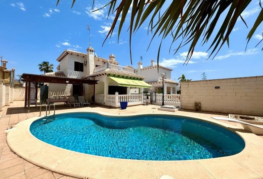 4 soverom Villa til salgs i La Zenia med svømmebasseng - € 585 000 (Ref: 9278612)