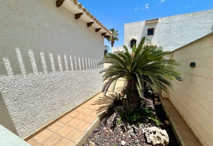 4 soverom Villa til salgs i La Zenia med svømmebasseng - € 585 000 (Ref: 9278612)