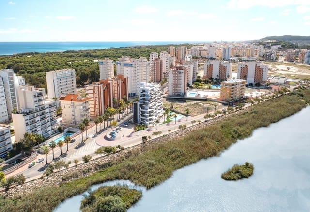 2 sovrum Takvåning till salu i Puerto Deportivo, Guardamar del Segura med pool - 449 000 € (Ref: 9278633)