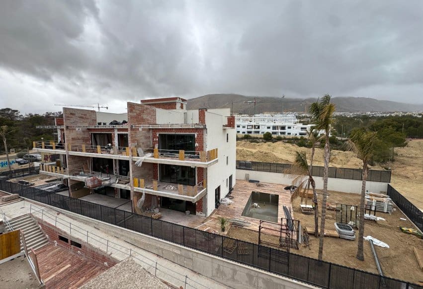 2 bedroom Apartment for sale in Finestrat with pool - € 425,000 (Ref: 9278634)