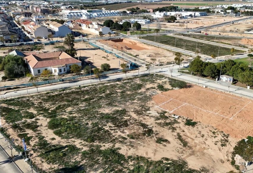 2 Zimmer Bungalow zu verkaufen in Pilar de la Horadada mit Pool - 340.000 € (Ref: 9278649)