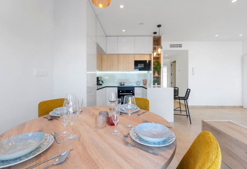 2 slaapkamer Bungalow te koop in Torrevieja met zwembad - € 329.900 (Ref: 9278650)