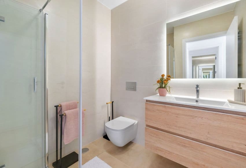 2 slaapkamer Bungalow te koop in Torrevieja met zwembad - € 329.900 (Ref: 9278650)