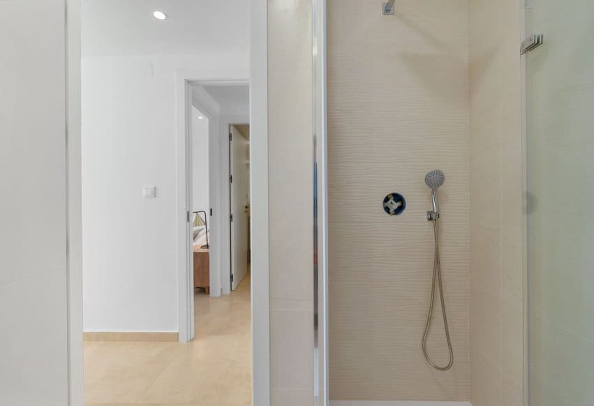 2 slaapkamer Bungalow te koop in Torrevieja met zwembad - € 329.900 (Ref: 9278650)