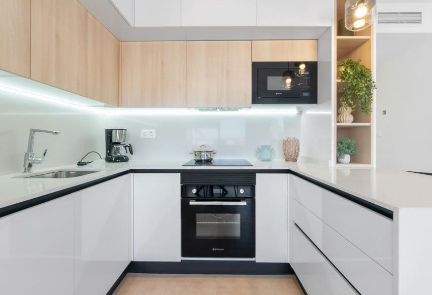 2 slaapkamer Bungalow te koop in Torrevieja met zwembad - € 329.900 (Ref: 9278650)