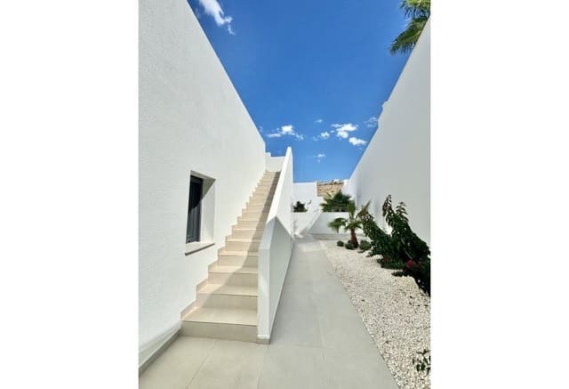 3 bedroom Villa for sale in Benijófar - € 478,732 (Ref: 9278657)