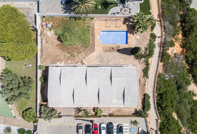 Chalet de 8 habitaciones en Cabo Roig, Orihuela en venta con piscina garaje - 2.400.000 € (Ref: 9278658)