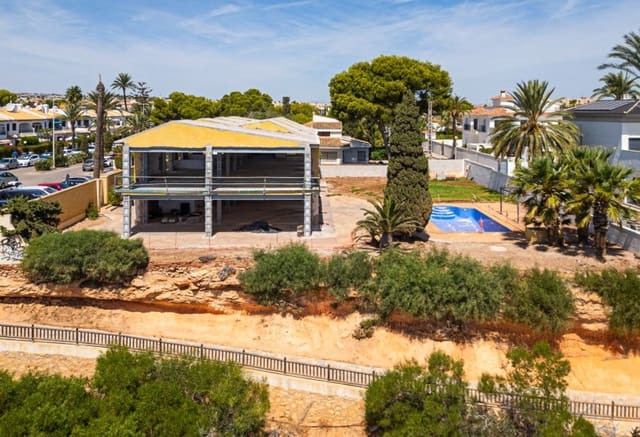 Chalet de 8 habitaciones en Cabo Roig, Orihuela en venta con piscina garaje - 2.400.000 € (Ref: 9278658)