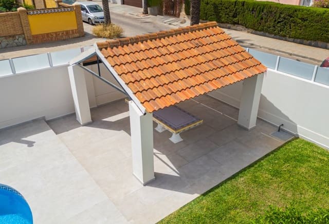 3 chambre Villa/Maison à vendre à Cabo Roig, Orihuela avec piscine - 1 400 000 € (Ref: 9278659)