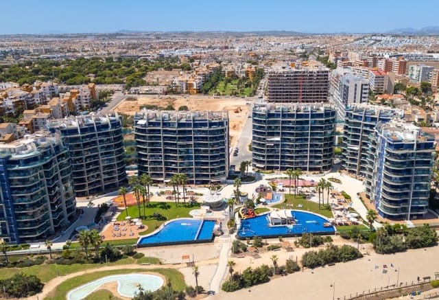 3 chambre Penthouse à vendre à Punta Prima, Orihuela avec piscine garage - 810 000 € (Ref: 9278661)