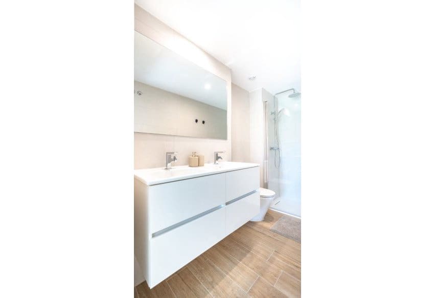 2 bedroom Apartment for sale in Orihuela Costa with pool garage - € 529,000 (Ref: 9278663)