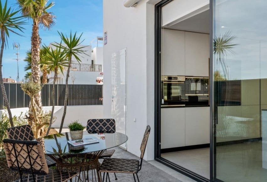 3 bedroom Villa for sale in Mar de Cristal with pool - € 549,000 (Ref: 9293622)