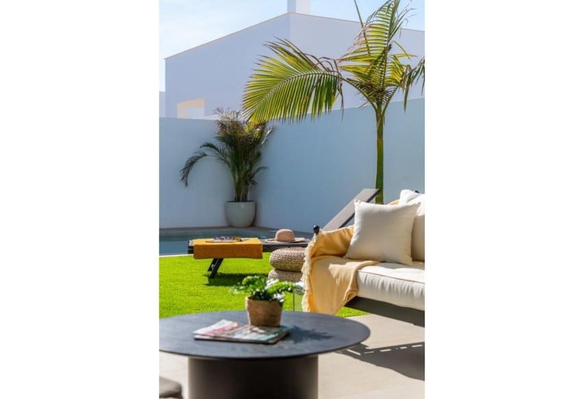 3 bedroom Villa for sale in Mar de Cristal with pool - € 549,000 (Ref: 9293622)