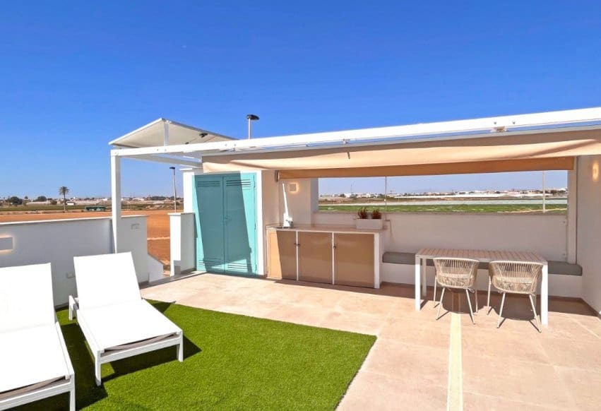 3 chambre Bungalow à vendre à Torre de la Horadada avec piscine - 395 000 € (Ref: 9293623)