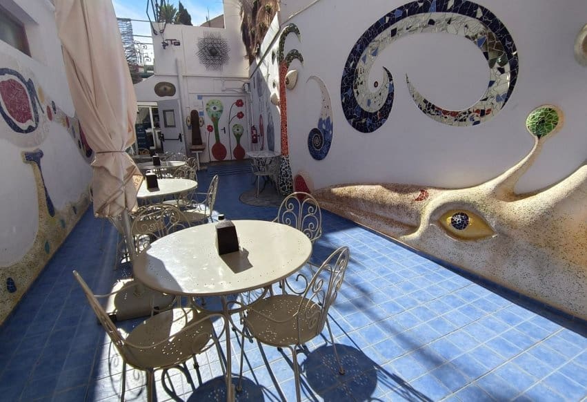 5 bedroom Commercial for sale in Alicante / Alacant city - € 690,000 (Ref: 9293626)