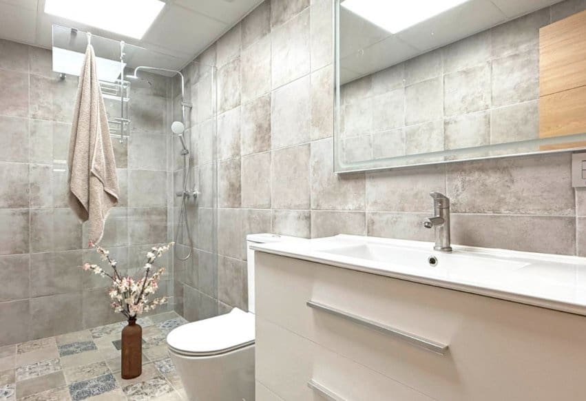 1 camera da letto Commerciale in vendita in Torrevieja - 165.000 € (Rif: 9293627)