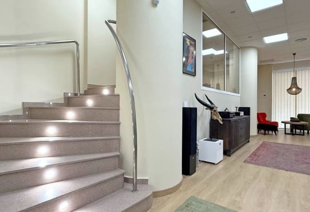 1 soverom Kommersiell til salgs i Avenida Habaneras - Curva de Palangre, Torrevieja - € 165 000 (Ref: 9293627)