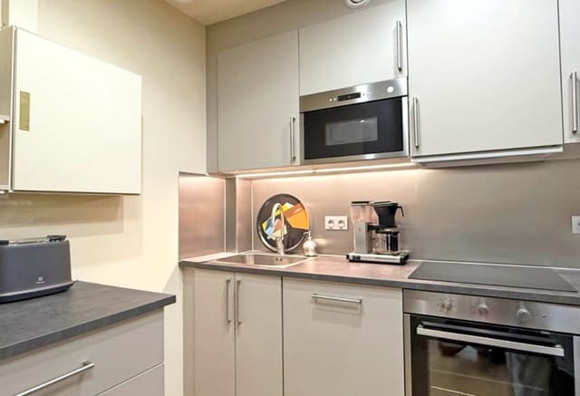 1 soverom Kommersiell til salgs i Avenida Habaneras - Curva de Palangre, Torrevieja - € 165 000 (Ref: 9293627)