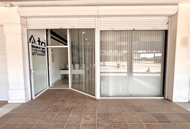 Commercial for sale in Playa Flamenca, Orihuela - € 110,000 (Ref: 9293632)