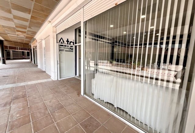 Commercial for sale in Playa Flamenca, Orihuela - € 110,000 (Ref: 9293632)