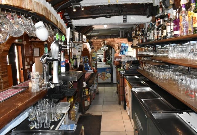 Commercial for sale in Ciudad Quesada, Rojales - € 399,000 (Ref: 9293633)