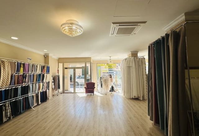 Commercial for sale in El Molino, Torrevieja - € 260,000 (Ref: 9293636)