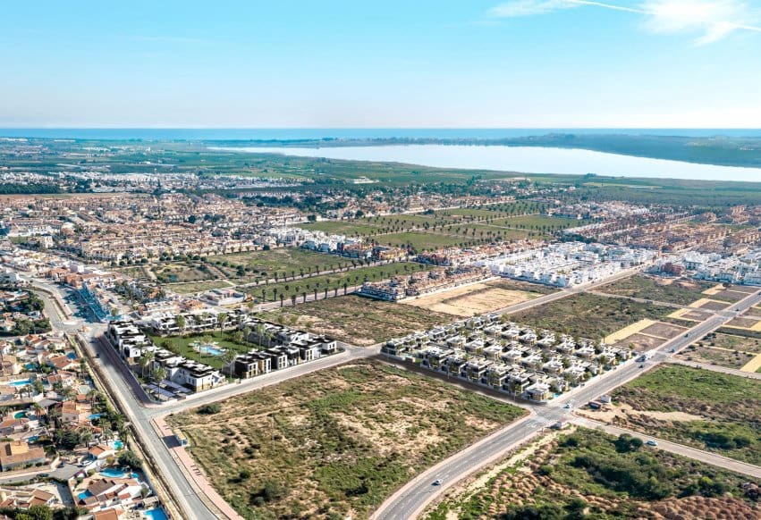 2 slaapkamer Bungalow te koop in Ciudad Quesada met zwembad - € 300.000 (Ref: 9293638)