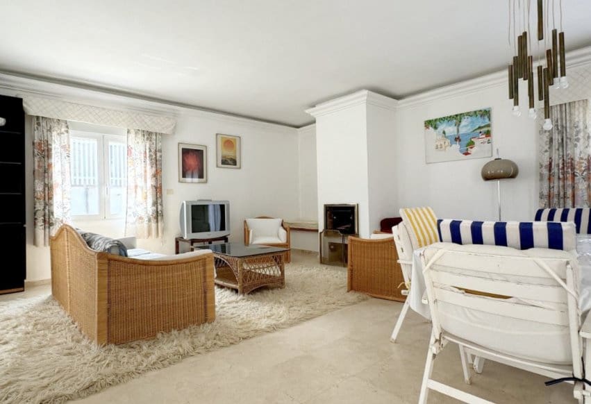 7 soverom Villa til salgs i La Zenia med svømmebasseng - € 899 000 (Ref: 9293641)