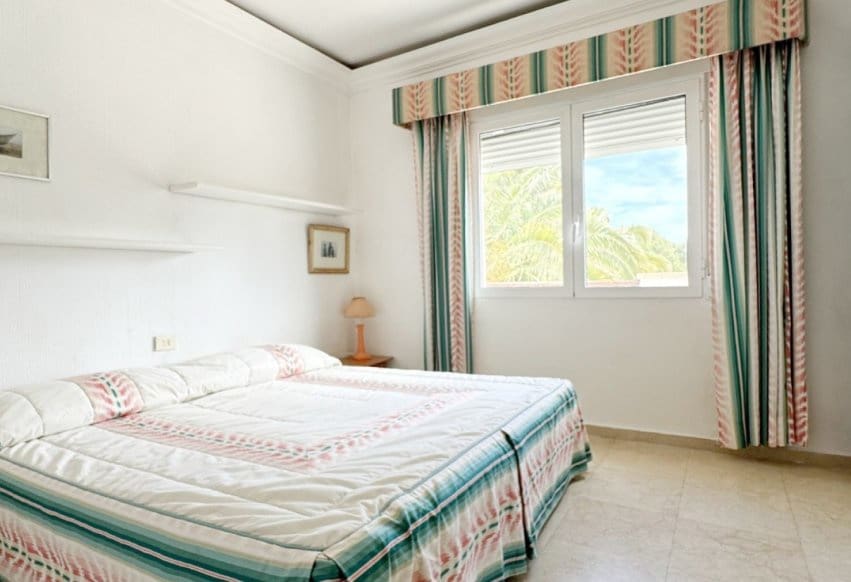 7 soverom Villa til salgs i La Zenia med svømmebasseng - € 899 000 (Ref: 9293641)